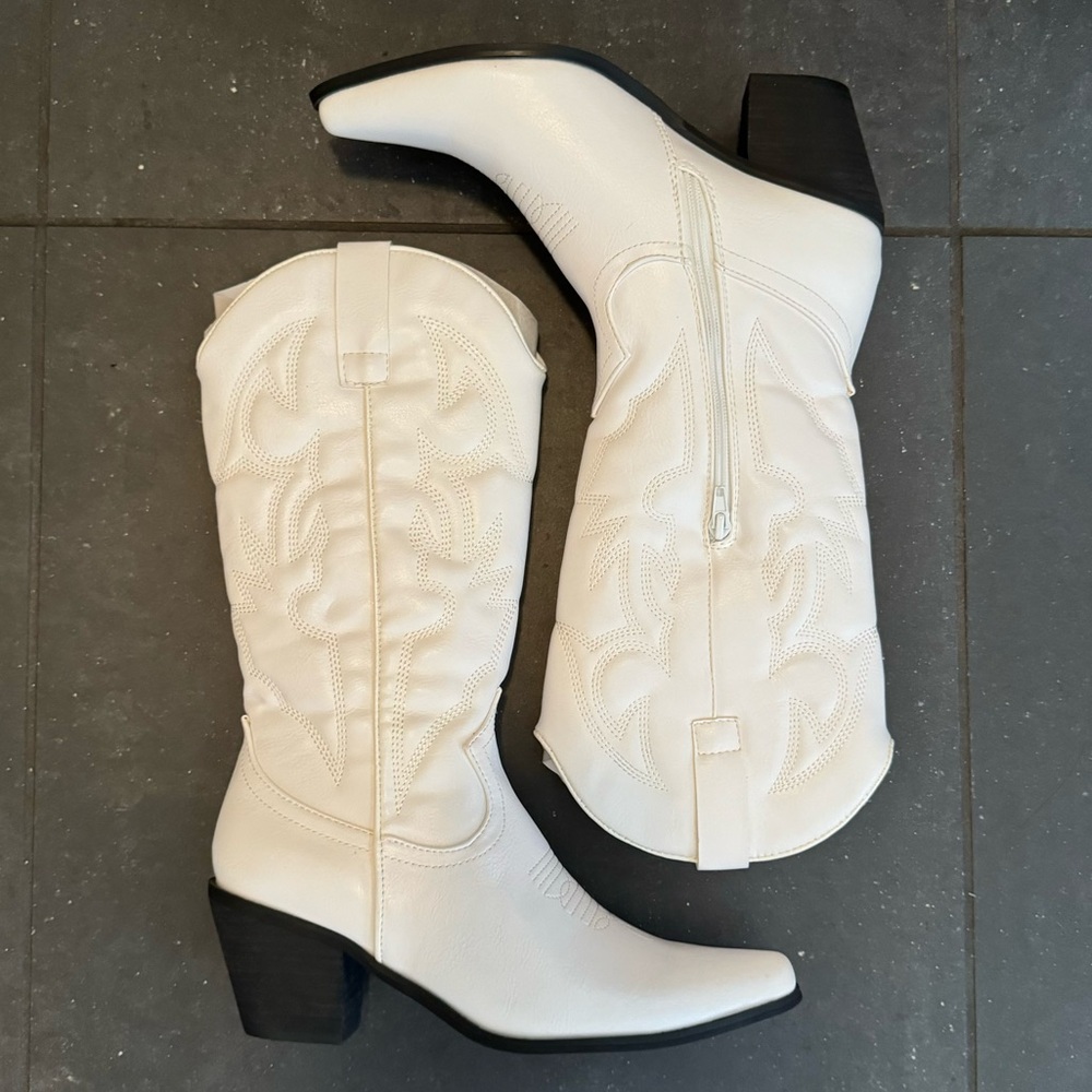 White Cowgirl boots